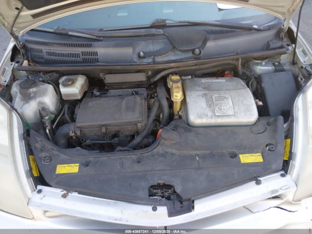 Toyota Prius Image 11