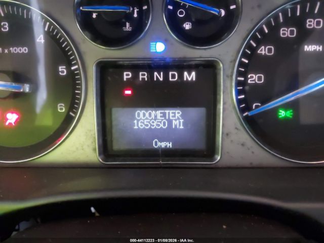 Cadillac Escalade Standard Image 6