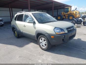  Salvage Hyundai TUCSON