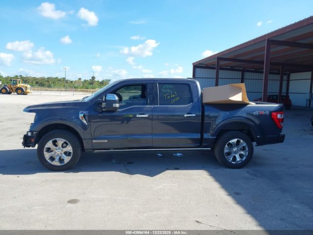 Ford F-150 Platinum Image 12