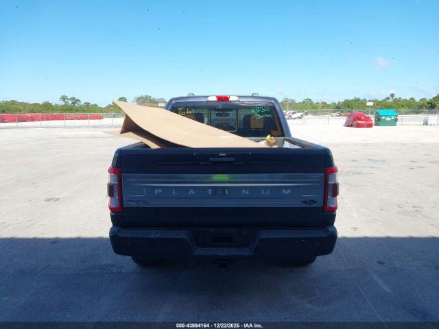 Ford F-150 Platinum Image 3